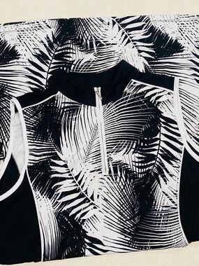 Ruby Rd. Black and White Palm-Print Athletic Tank